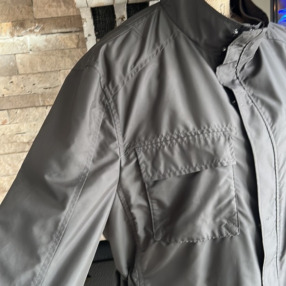 Cole Haan brown windbreaker lightweight jacket lambskin trim zip and snap close - Picture 4 of 16